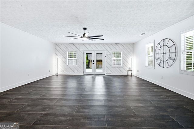1351 Minix Road, Sharpsburg, GA 30277