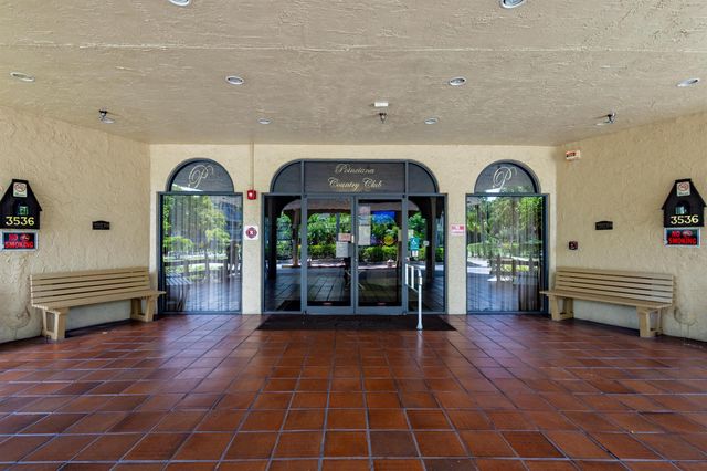 6698 N 10th Ave Avenue N 323, Lake Worth, FL 33467