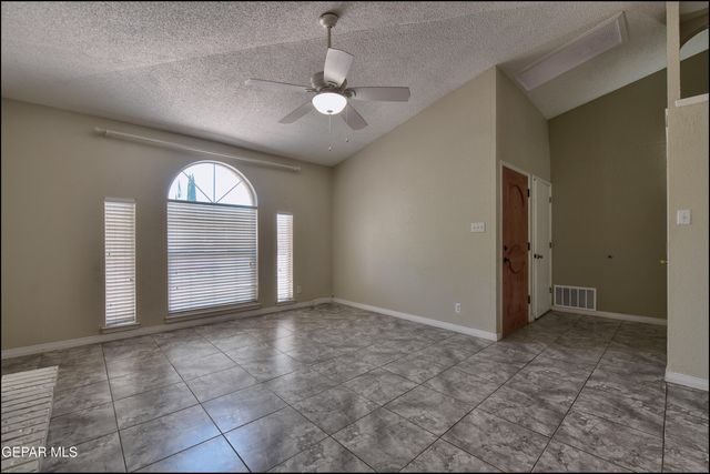 7317 DESIERTO RICO Avenue, El Paso, TX 79912