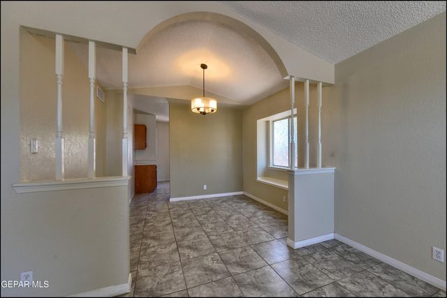 7317 DESIERTO RICO Avenue, El Paso, TX 79912