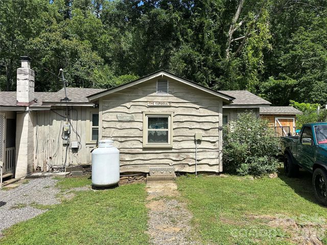 321 Fountain Way A, Swannanoa, NC 28778