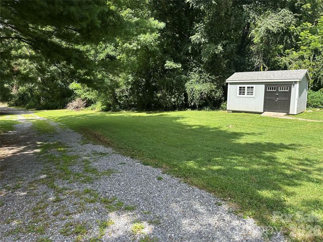 321 Fountain Way A, Swannanoa, NC 28778