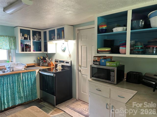321 Fountain Way A, Swannanoa, NC 28778