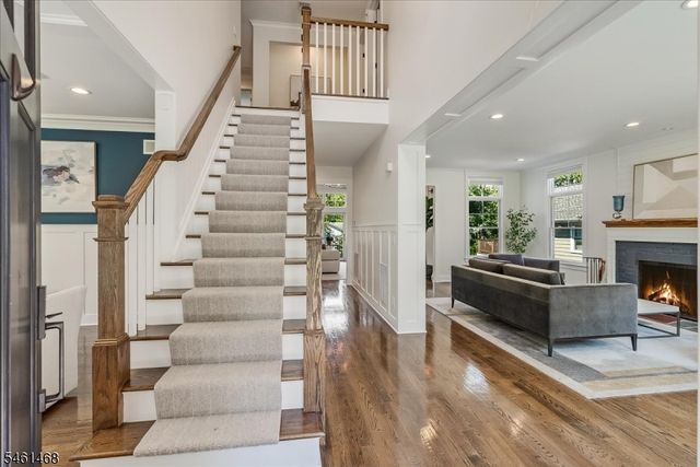 54 Oakridge Rd, Verona Twp., NJ 07044