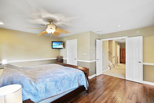 25 Harborside Way, Hawthorn Woods, IL 60047