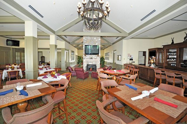 25 Harborside Way, Hawthorn Woods, IL 60047