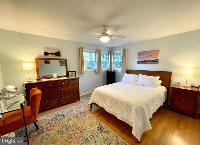 2731 CAMBRIDGE RD, York, PA 17402