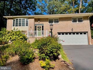 2731 CAMBRIDGE RD, York, PA 17402