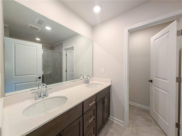 1695 Villageside Court, Lawrenceville, GA 30043