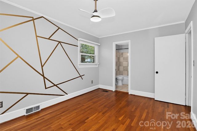 831 Faircrest Drive, Charlotte, NC 28210