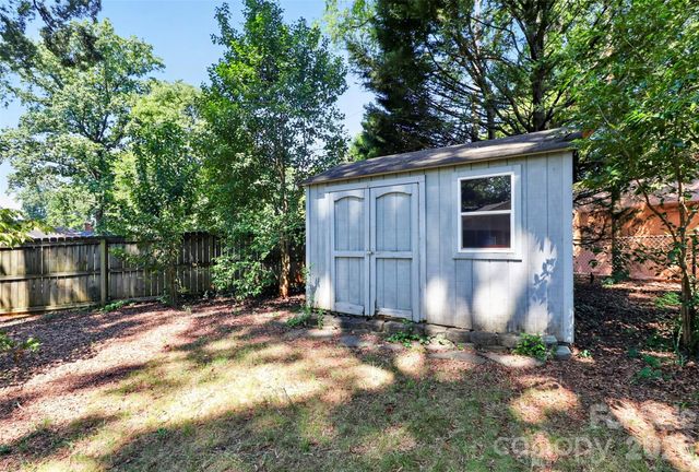 831 Faircrest Drive, Charlotte, NC 28210