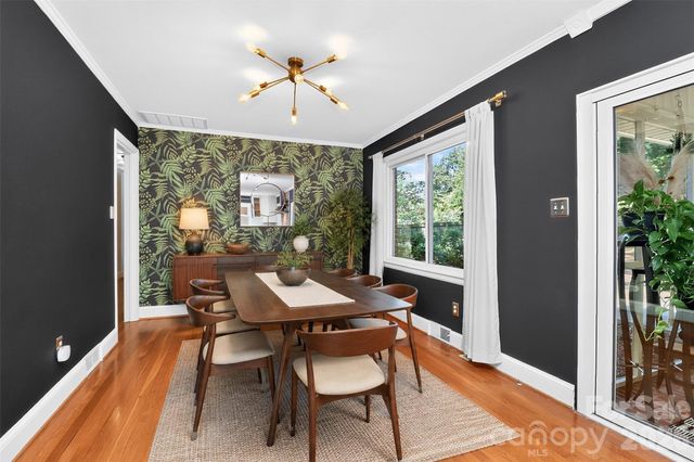 831 Faircrest Drive, Charlotte, NC 28210