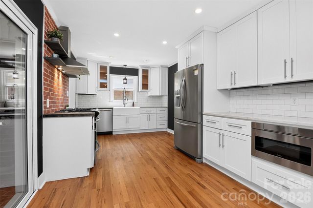 831 Faircrest Drive, Charlotte, NC 28210