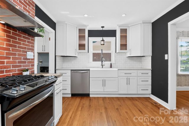 831 Faircrest Drive, Charlotte, NC 28210
