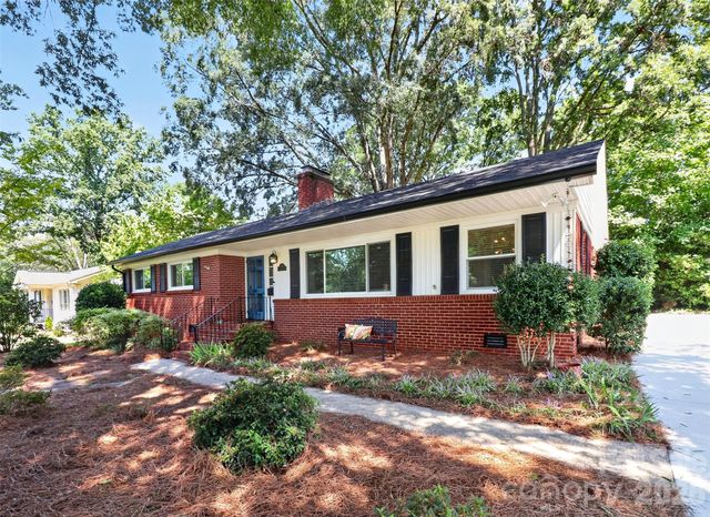 831 Faircrest Drive, Charlotte, NC 28210