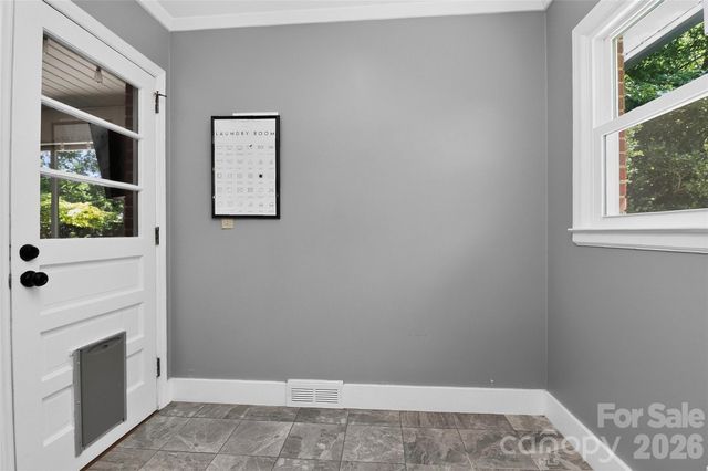 831 Faircrest Drive, Charlotte, NC 28210