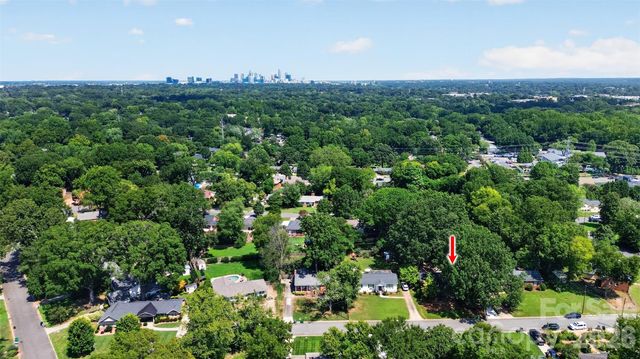 831 Faircrest Drive, Charlotte, NC 28210