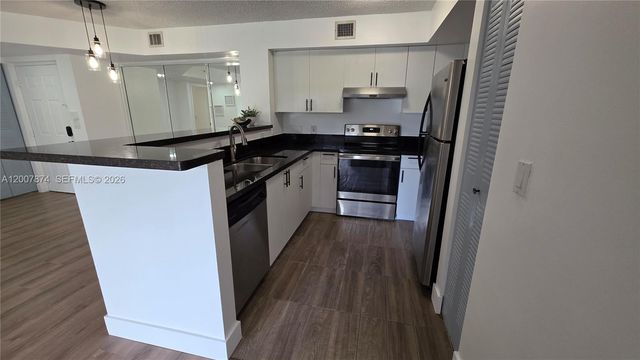 12136 Saint Andrews Place 108, Miramar, FL 33025