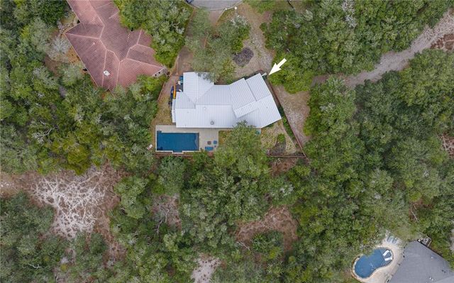 610 Bent Tree St, Rockport, TX 78382