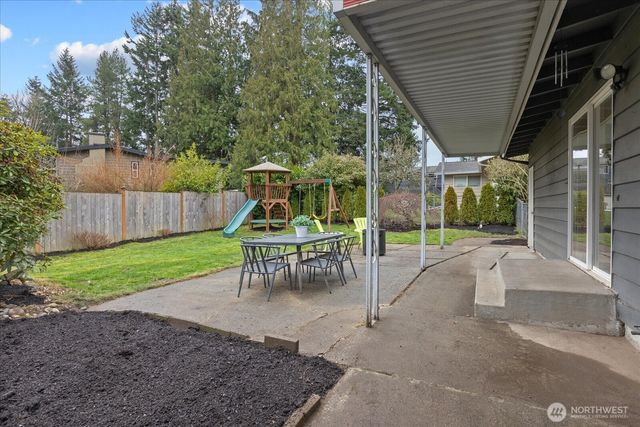 7718 204th Place SW, Edmonds, WA 98026