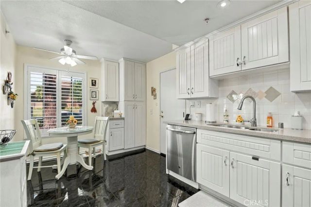 338 Monroe Ct, Azusa, CA 91702