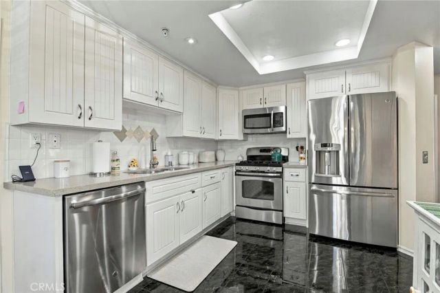 338 Monroe Ct, Azusa, CA 91702