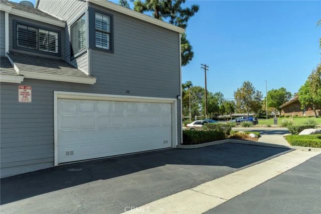 338 Monroe Ct, Azusa, CA 91702