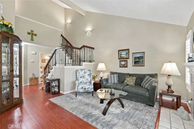 338 Monroe Ct, Azusa, CA 91702