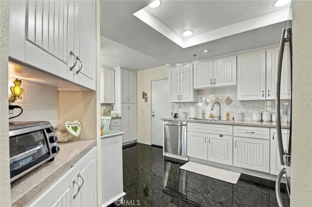 338 Monroe Ct, Azusa, CA 91702