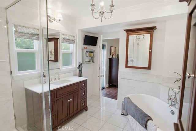 2049 E Glenoaks, Glendale, CA 91206