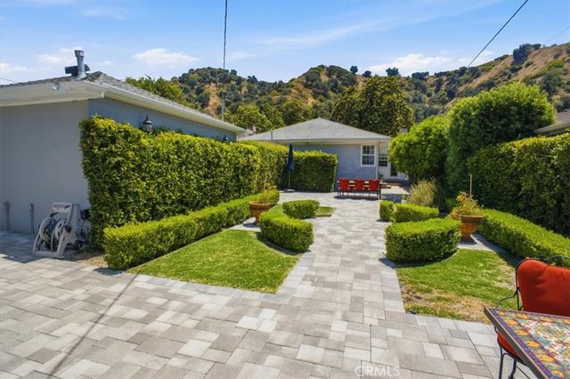 2049 E Glenoaks, Glendale, CA 91206