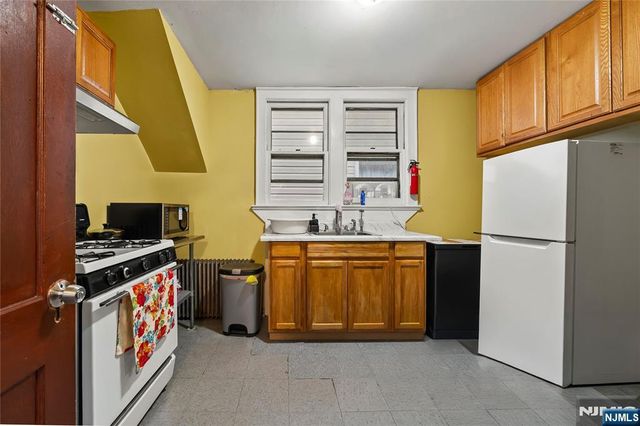 152 Jefferson, Paterson, NJ 07522