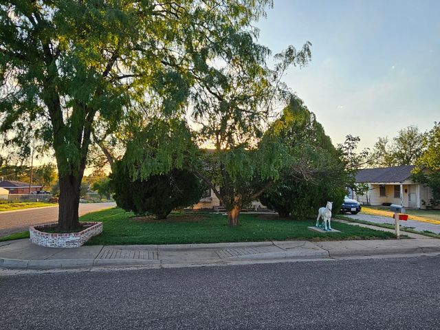 81 N VIRGINIA Street, Amarillo, TX 79106