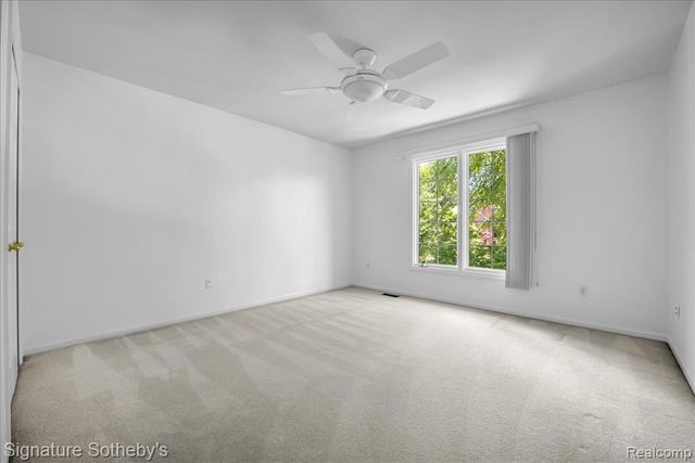 6925 Elm Park Drive, Troy, MI 48098