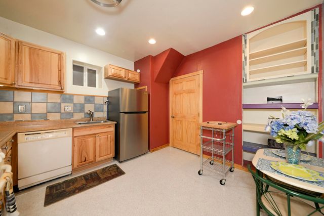 1508 EDITH Boulevard NE, Albuquerque, NM 87102