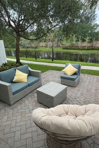 5919 Monterra Club Drive, Lake Worth, FL 33463