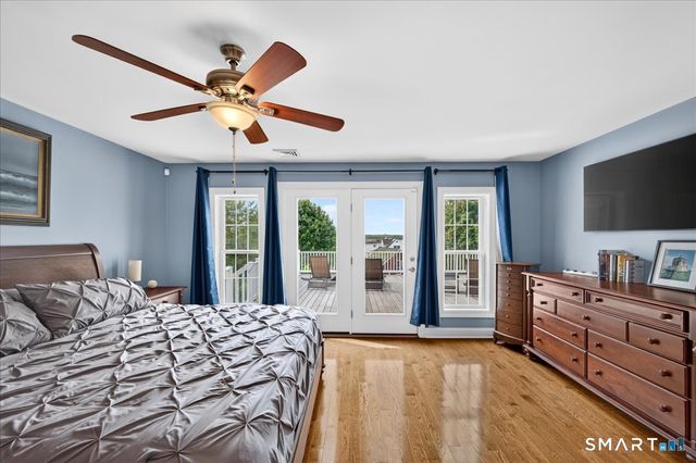 15-R Lee Road, Waterford, CT 06385