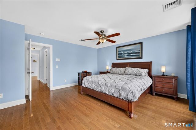 15-R Lee Road, Waterford, CT 06385