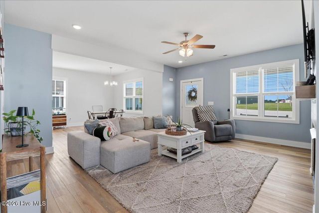 180 Glenwood Place, Kenly, NC 27542