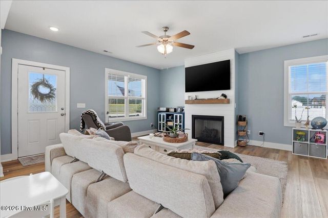 180 Glenwood Place, Kenly, NC 27542