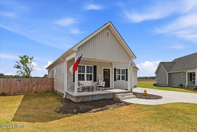 180 Glenwood Place, Kenly, NC 27542
