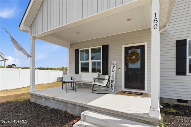 180 Glenwood Place, Kenly, NC 27542
