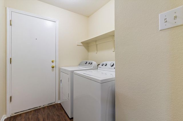 113 San Jacinto DR, Kyle, TX 78640