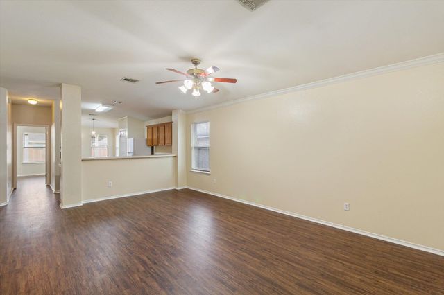 113 San Jacinto DR, Kyle, TX 78640