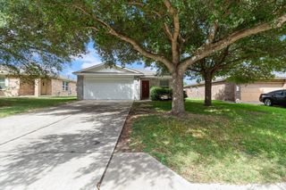 113 San Jacinto DR, Kyle, TX 78640