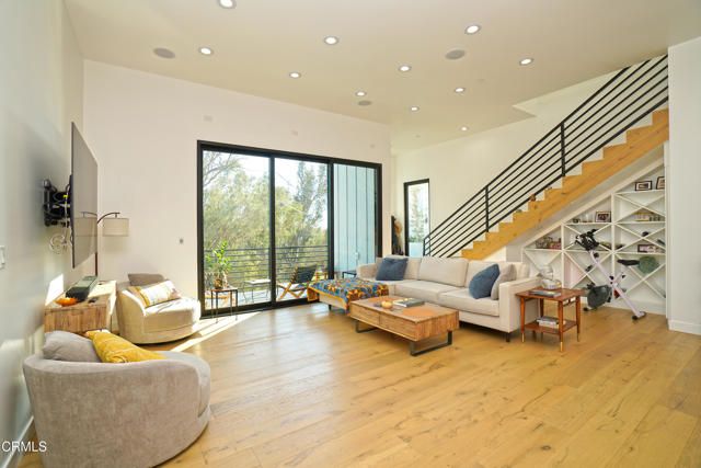 6565 Pickwick Street, Los Angeles, CA 90042