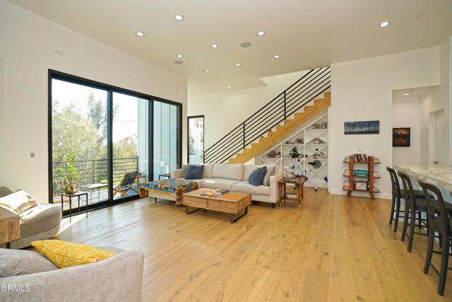 6565 Pickwick Street, Los Angeles, CA 90042