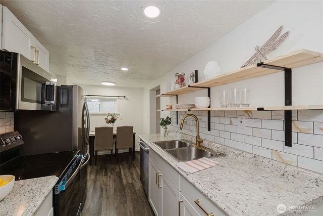 2122 15th Street, Bremerton, WA 98312
