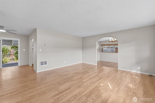 3425 Pennsylvania Road, Longview, WA 98632