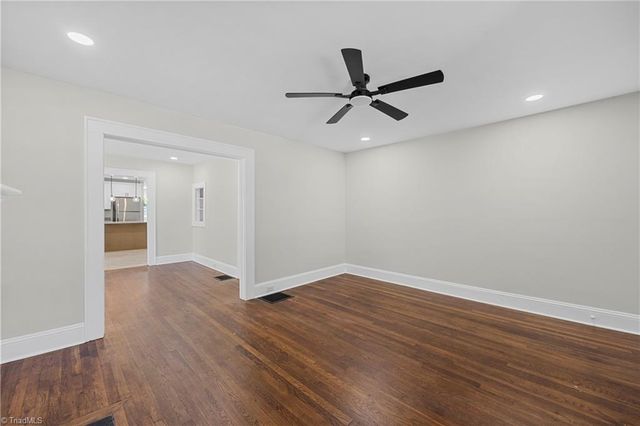 4311 Carver School Road, Winston-salem, NC 27105